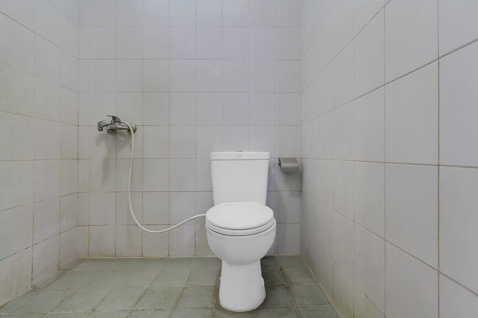 Deluxe Twin Room | Bathroom | Shower