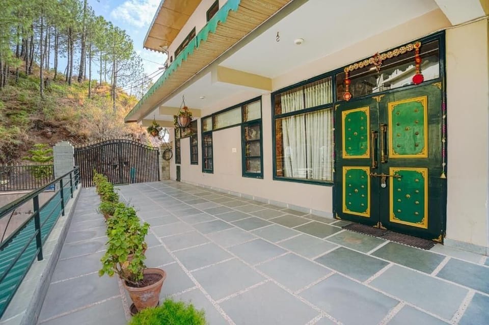Deluxe Villa, Hill View | Property grounds