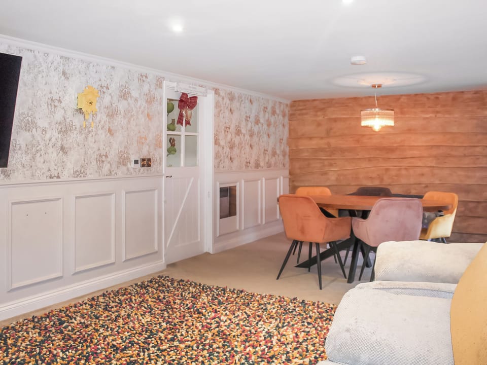 Living room/dining room | The Pump House - Cornish Hamlet, Falmouth