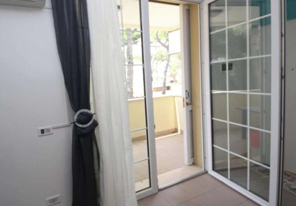 Entrance / Reception