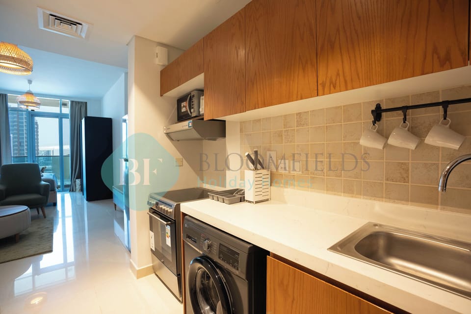 Apartment, Balcony | Private kitchen | Electric kettle, toaster