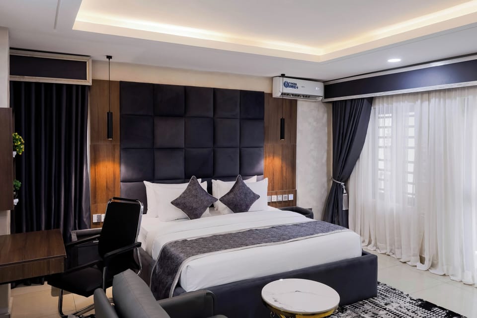 Deluxe Room | Desk, laptop workspace, free WiFi, bed sheets
