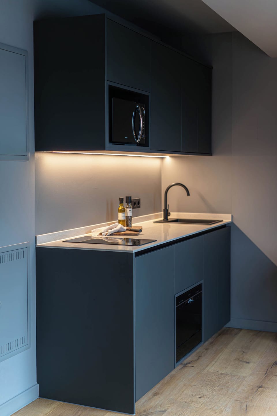 Apartment | Private kitchenette | Espresso maker, fridge, microwave, stovetop