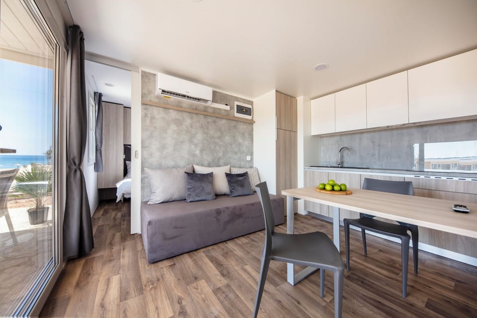 Pinus Holiday Home with pool | Private kitchen | Fridge, microwave, highchair, cookware/dishes/utensils