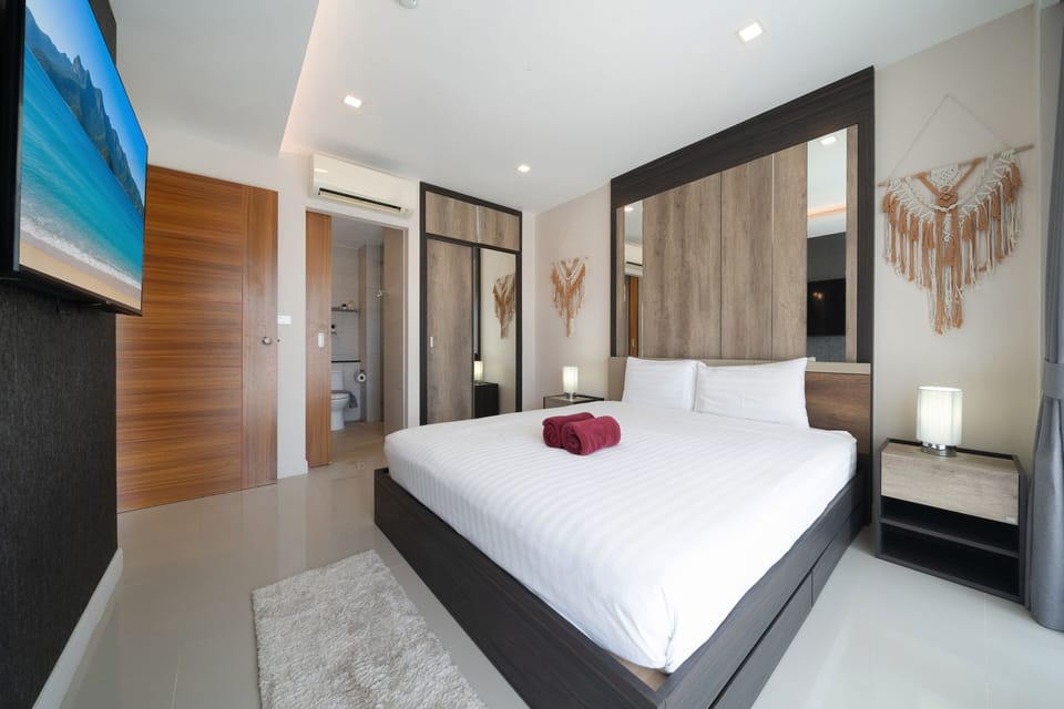 Apartment, Pool View | In-room safe, blackout drapes, iron/ironing board, WiFi (free)
