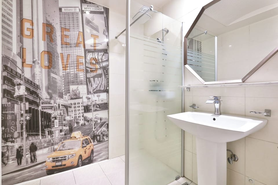 Superior Room | Bathroom | Hair dryer, towels