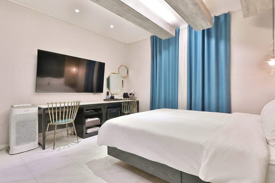 Standard Room | Free WiFi