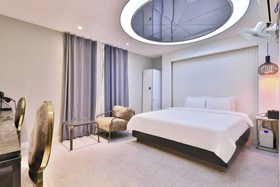 Deluxe Room | Free WiFi