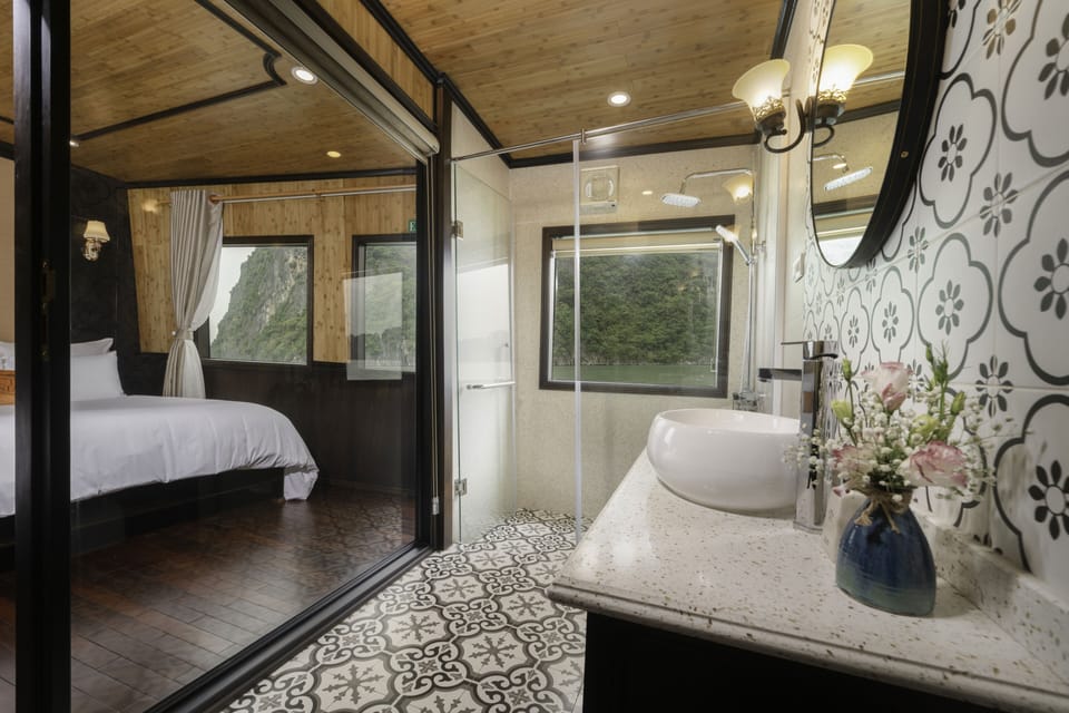 Deluxe Triple Room, Sea View | Bathroom | Designer toiletries, hair dryer, bathrobes, slippers