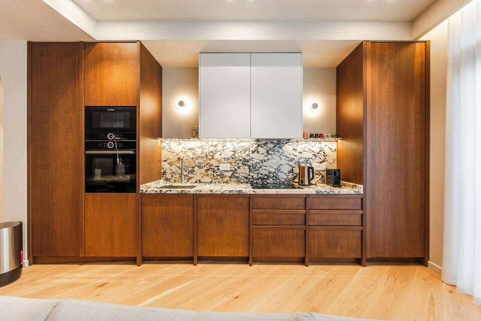 Fully-equipped kitchen
