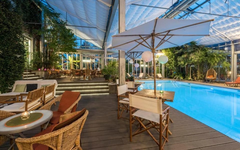 Seasonal outdoor pool