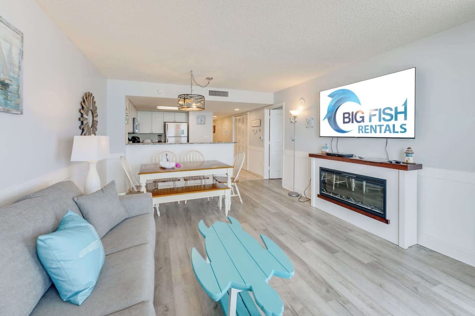 Stylish Living Room w/ Amazing Views 🌊✨
