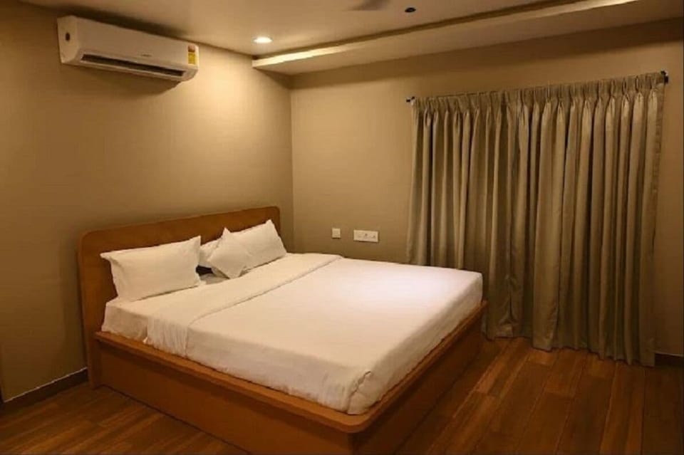 Executive Room | Desk, soundproofing, free WiFi