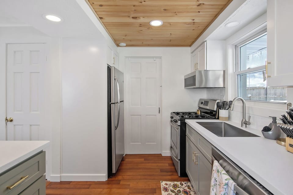 A comfortable kitchen made for real stays