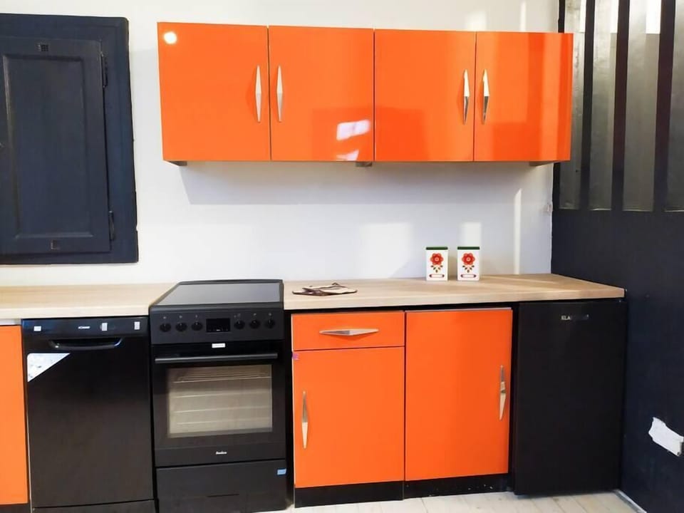 Küchen voll eingerichtet /
fully equipped kitchen