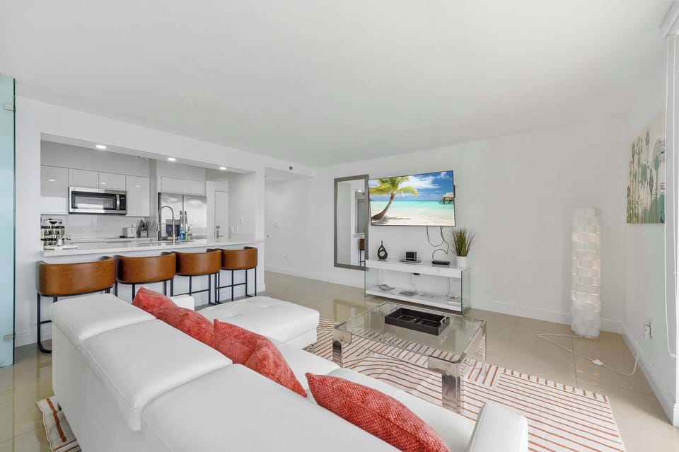 Luxury Penthouse, Ocean View | Living area | 55-inch Smart TV with cable channels