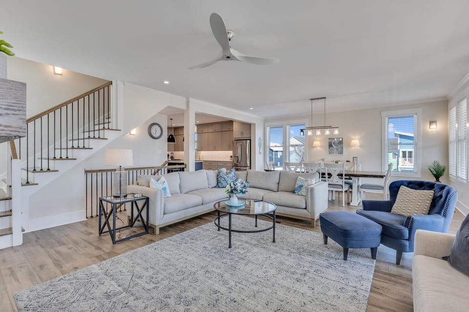 Relax in your bright, open living space with modern comforts, stylish furnishings, and plenty of room to unwind.
