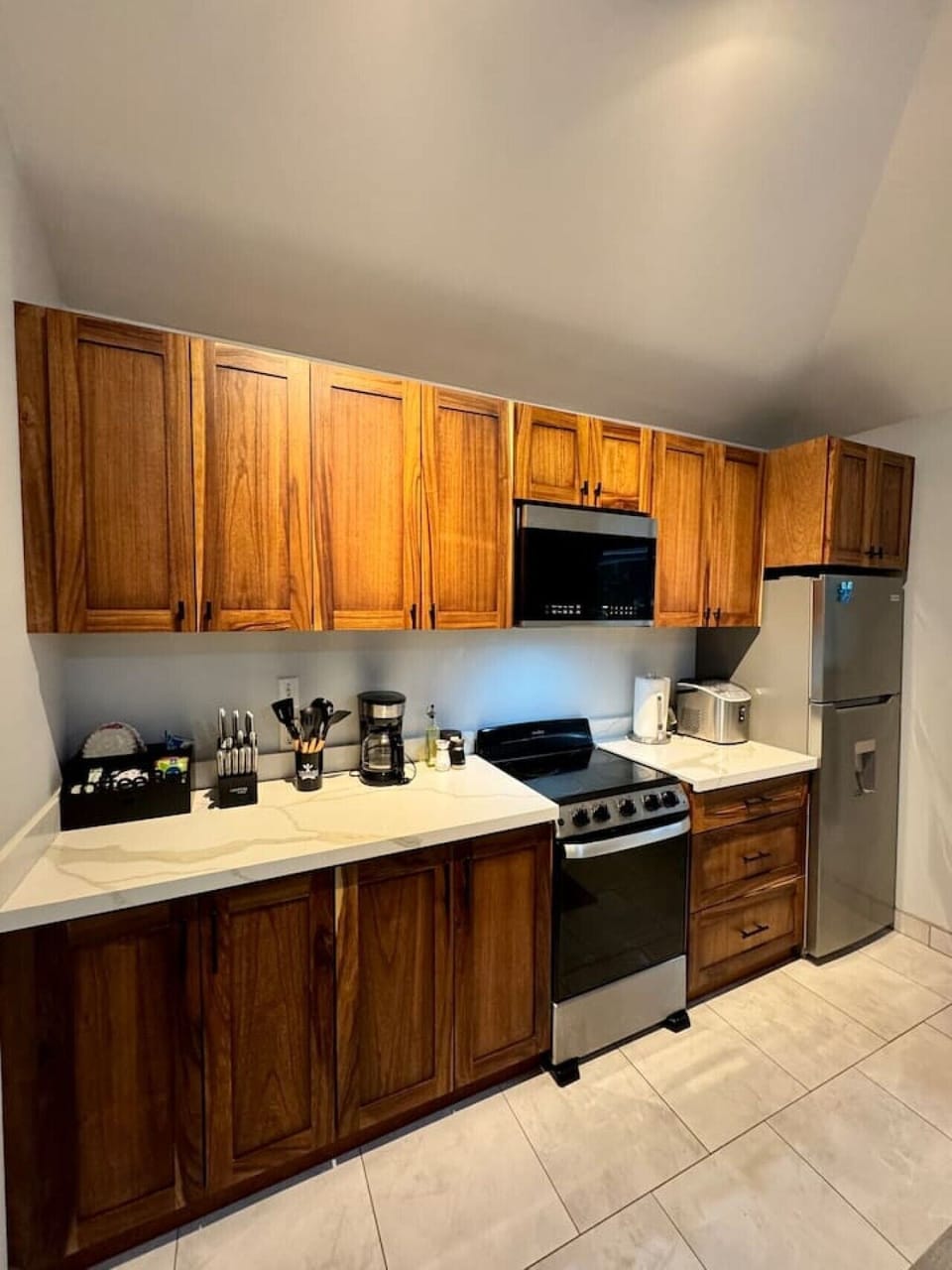 Cocina totalmente equipada con todo lo necesario para tu estadía.