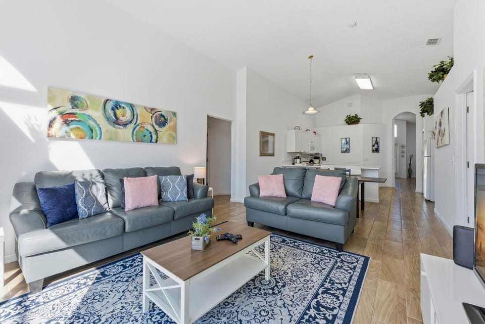 Communal lounge / TV room,Living Room