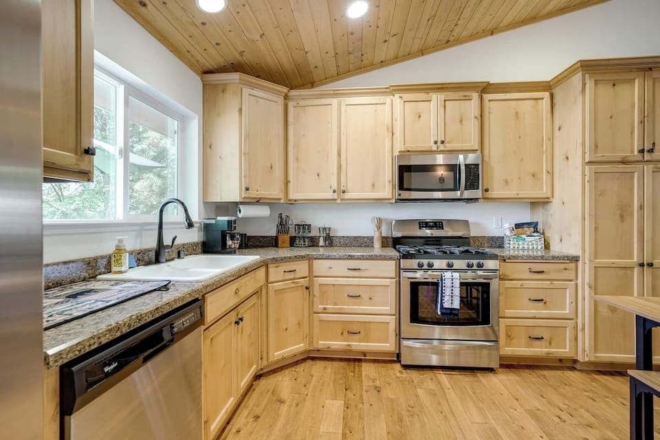 Fully stocked kitchen with the essentials already here for easy breakfasts, dinners, and slower mornings