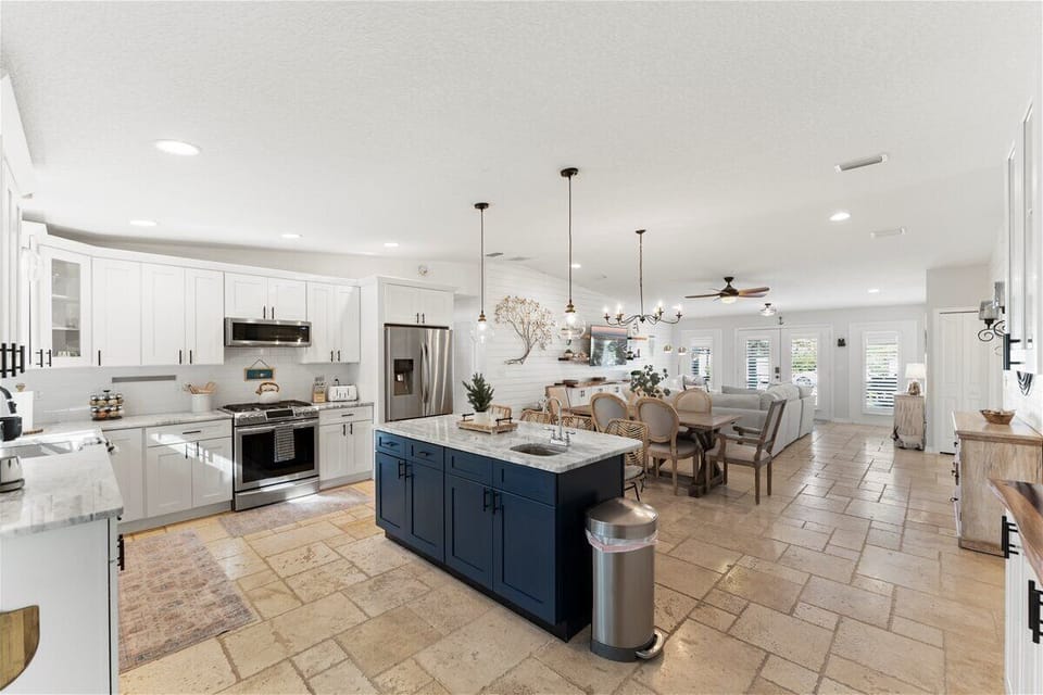 Chef's kitchen
