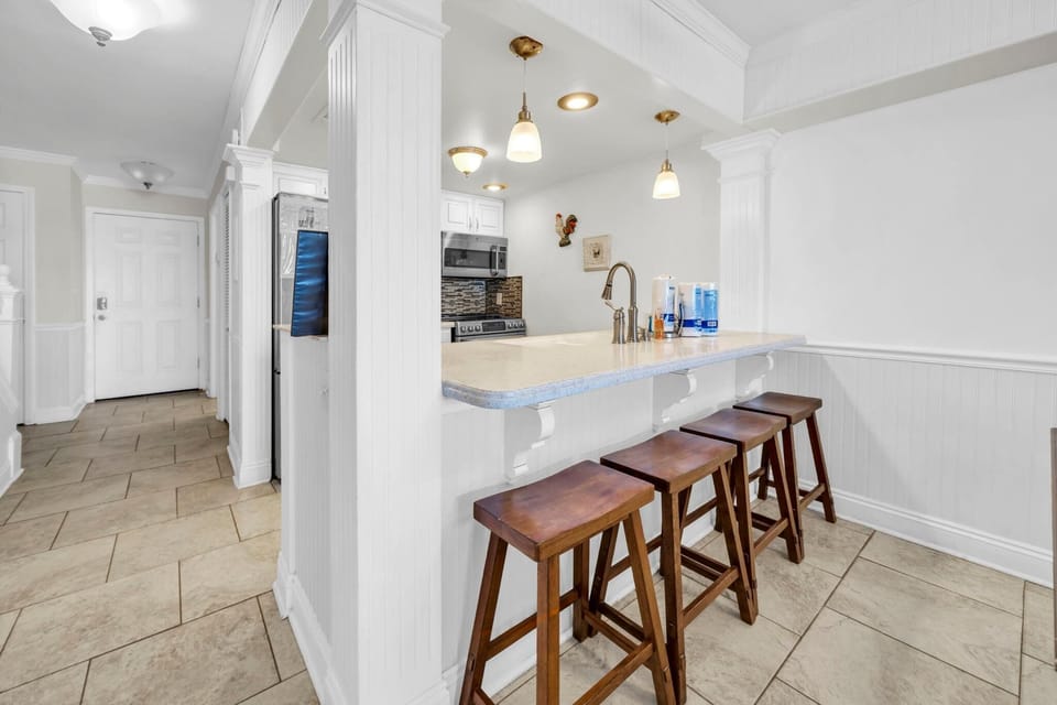 House, Multiple Beds (Seagull Villas #7) | Private kitchen