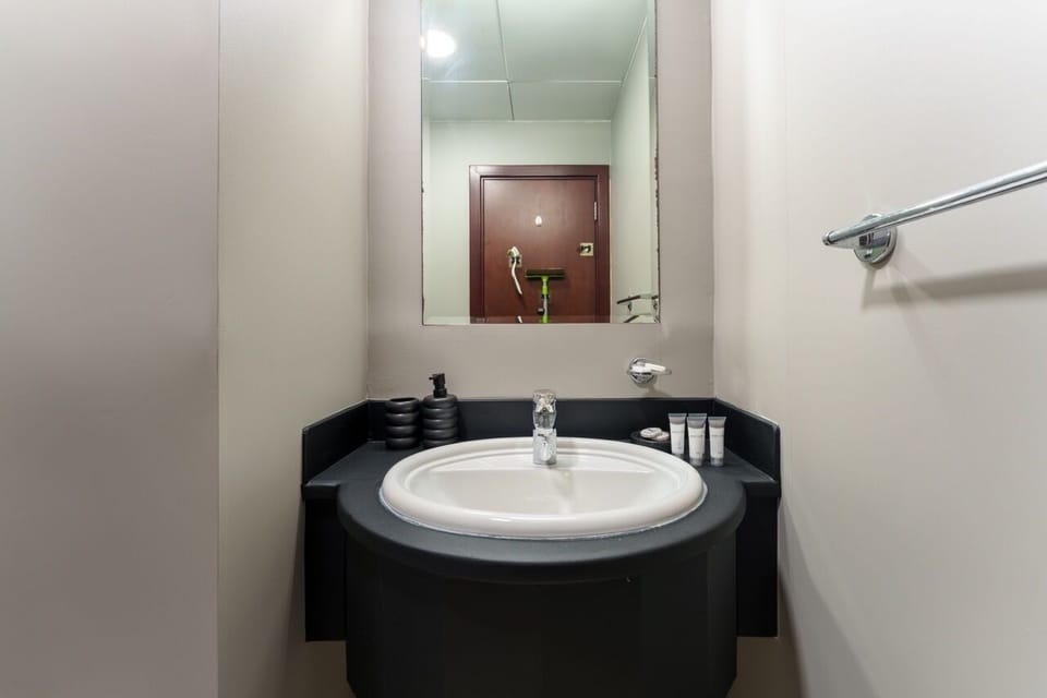 Large Flat with High Floor in Marina Apartment in Dubai