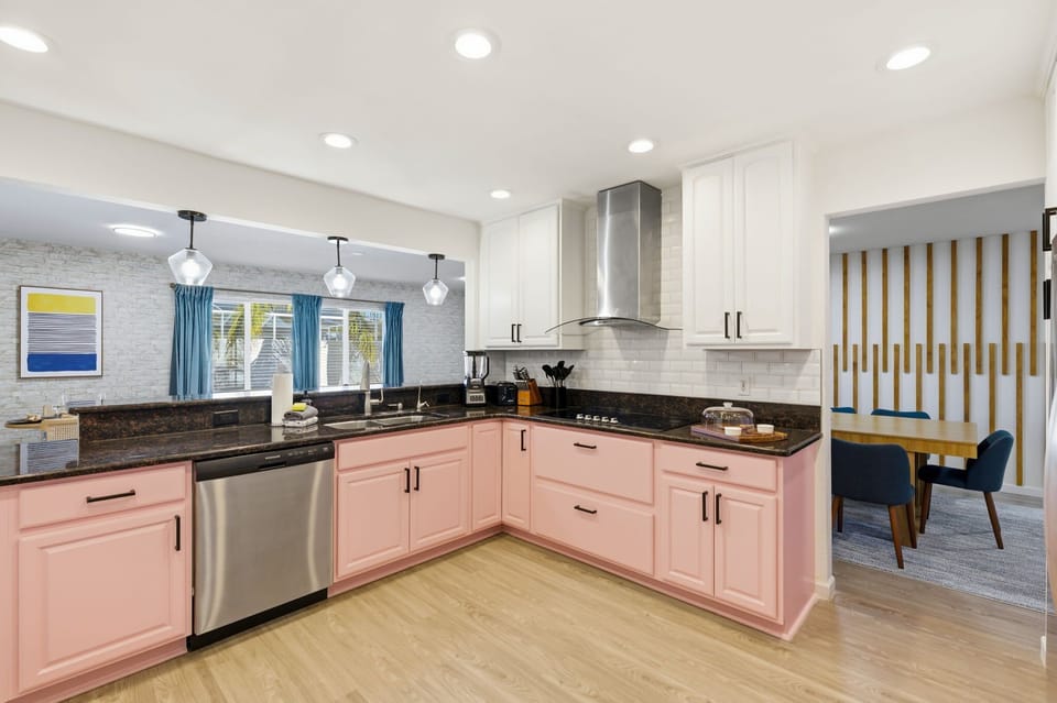 Cook up something delicious—or just gather around for laughs. This kitchen is the heart of the hangout.