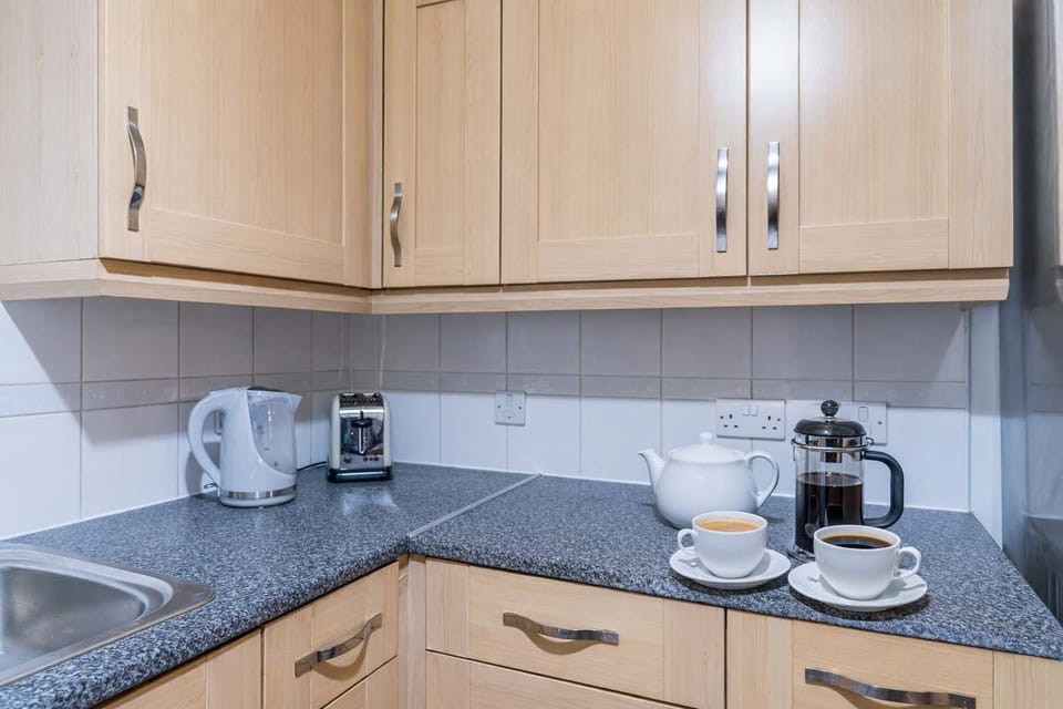 Brew fresh coffee before heading out, or wind down with a cup in the evening while planning tomorrow.