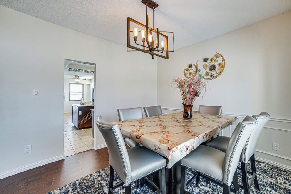 Dining Area | 1st Floor