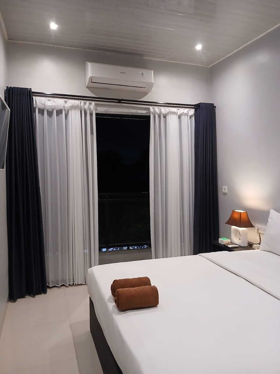 Deluxe Double Room, Pool View | Desk, laptop workspace, iron/ironing board, free WiFi