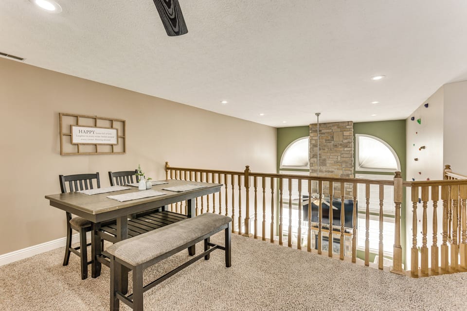 Loft Dining Area | 2nd Floor