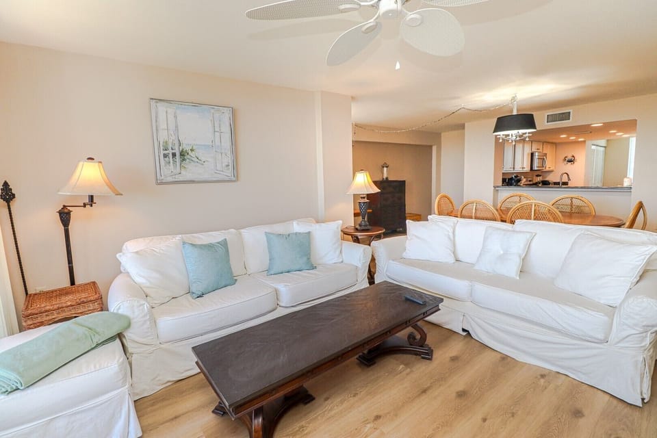 St. Augustine Beach Rentals Living Room