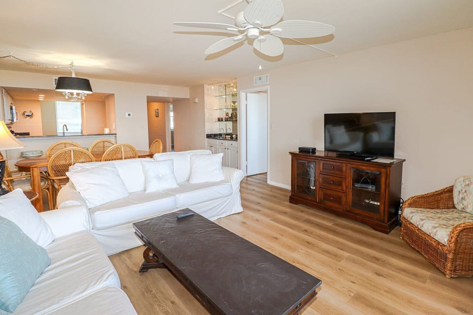 St. Augustine Beach Rentals Living Room