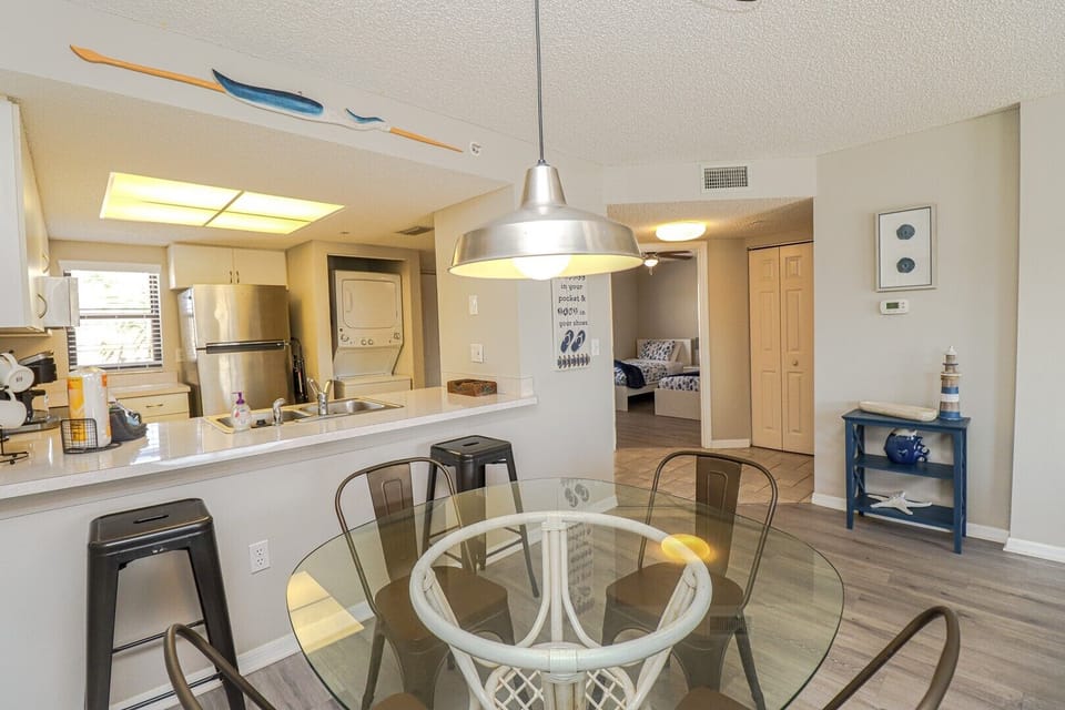St. Augustine Beach Rentals Dining Room