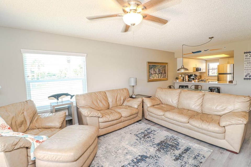St. Augustine Beach Rentals Living Room