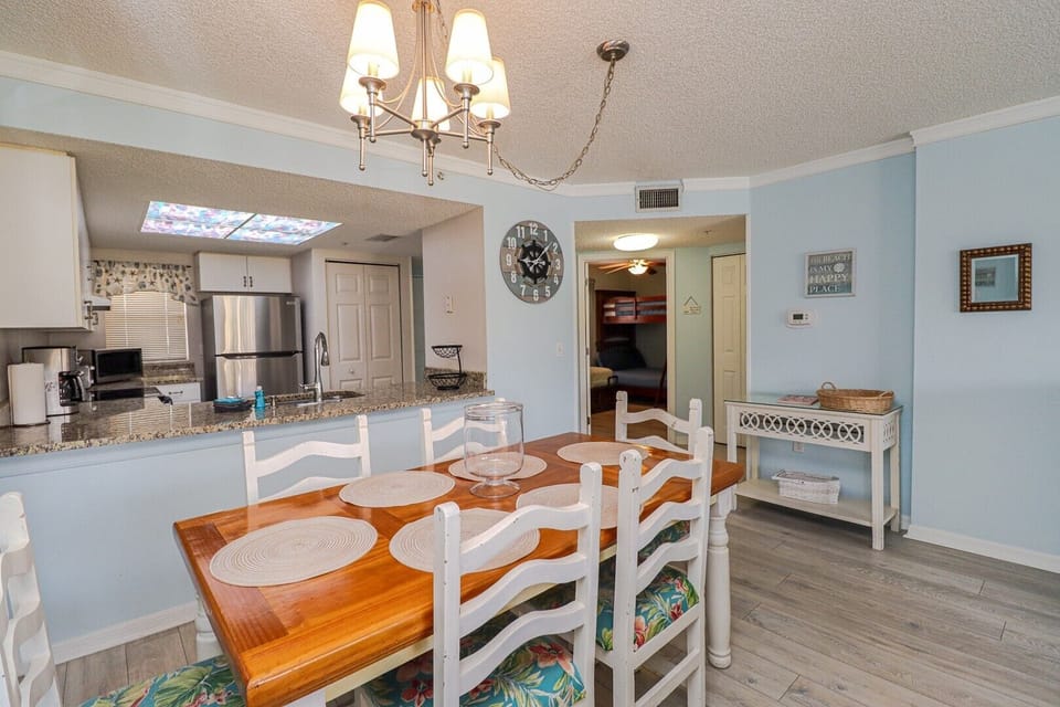 St. Augustine Beach Rentals Dining Room