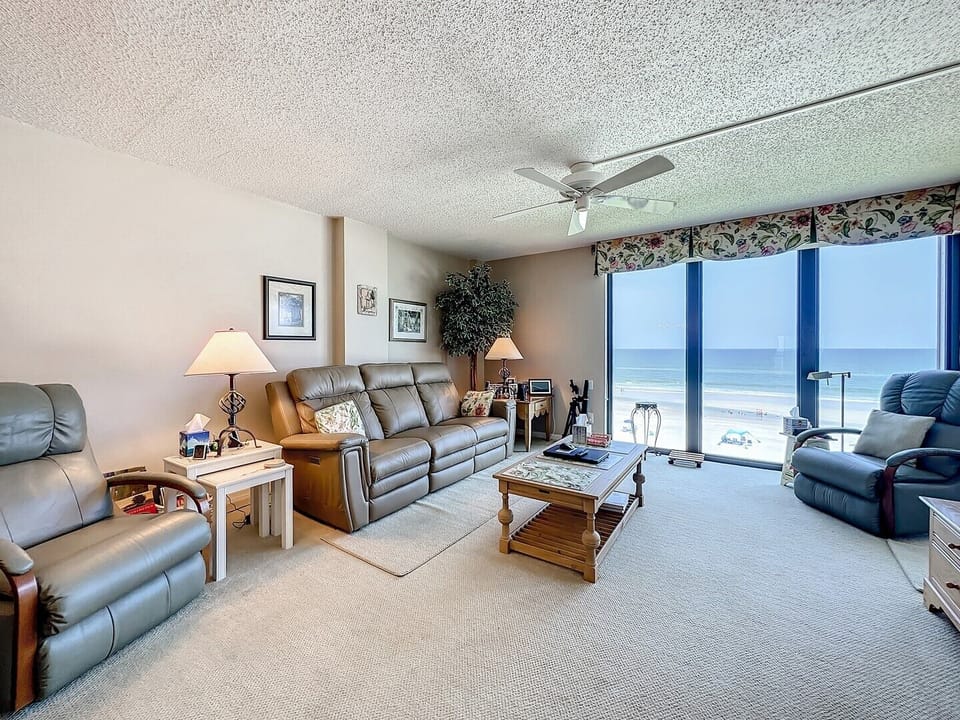 St. Augustine Beach Rentals Living Room