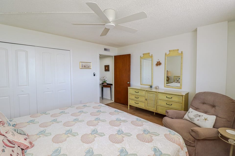 St. Augustine Beach Rentals Guest Bedroom