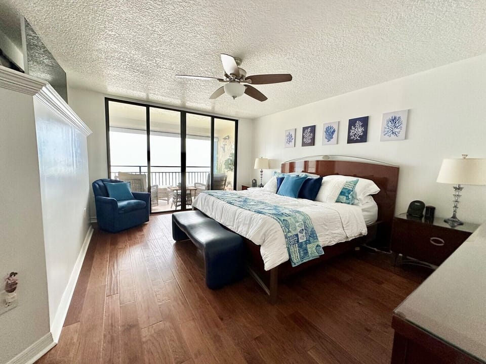 St. Augustine Beach Rentals Master Bedroom