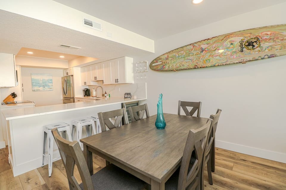 St. Augustine Beach Rentals Dining Room