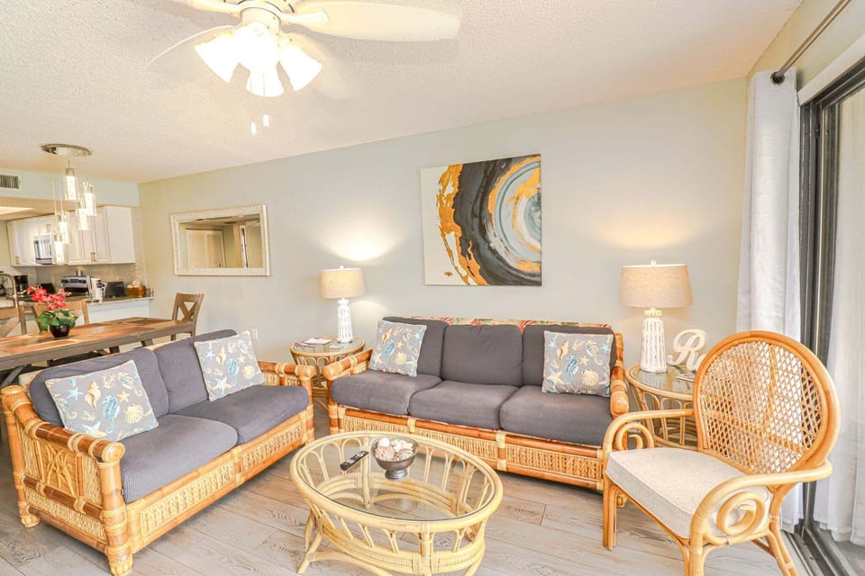 St. Augustine Beach Rentals Living Room