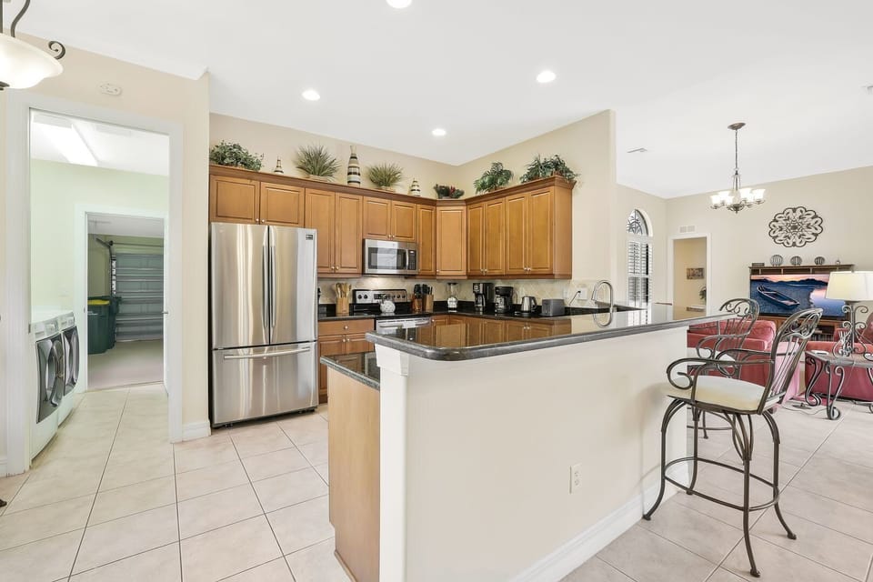 Kitchen + counter space