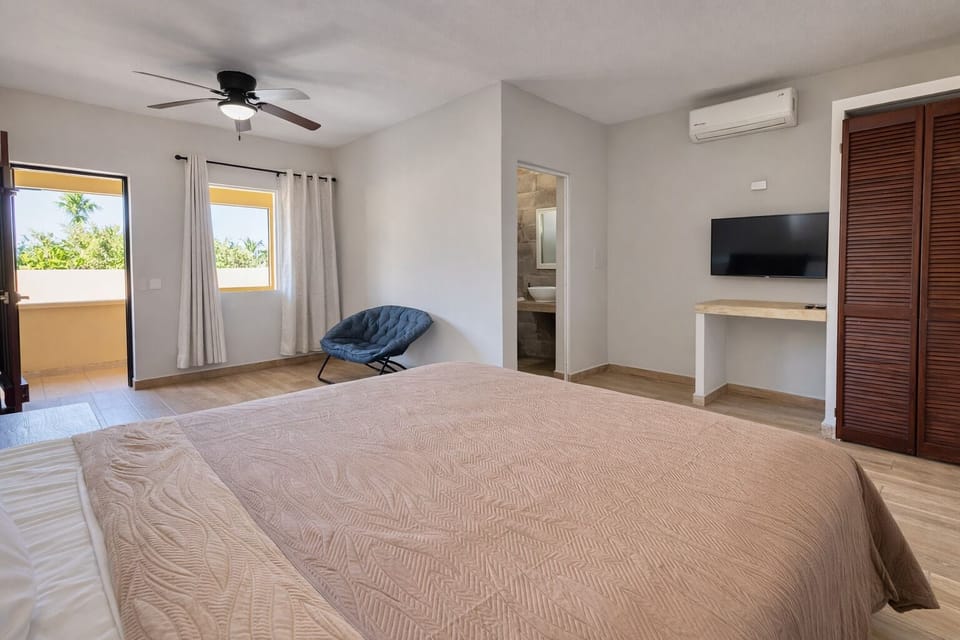 Classic Room | Iron/ironing board, free WiFi