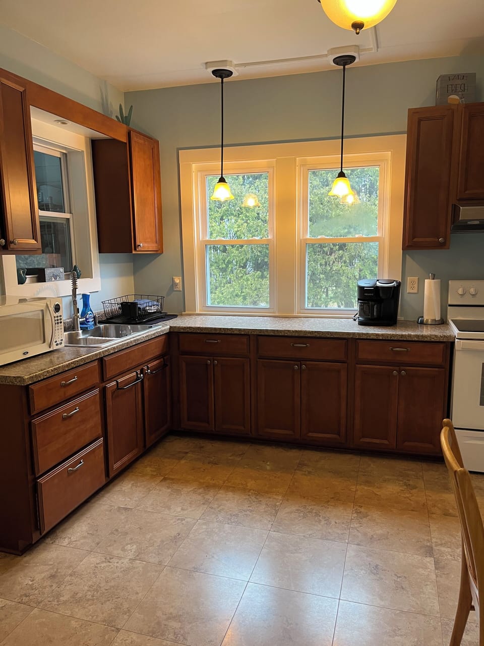 Eat in kitchen