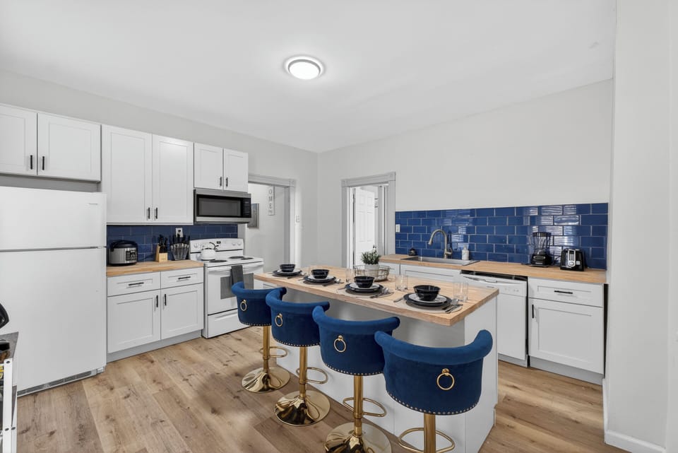 Comfort House | Private kitchen | Espresso maker, coffee/tea maker, electric kettle