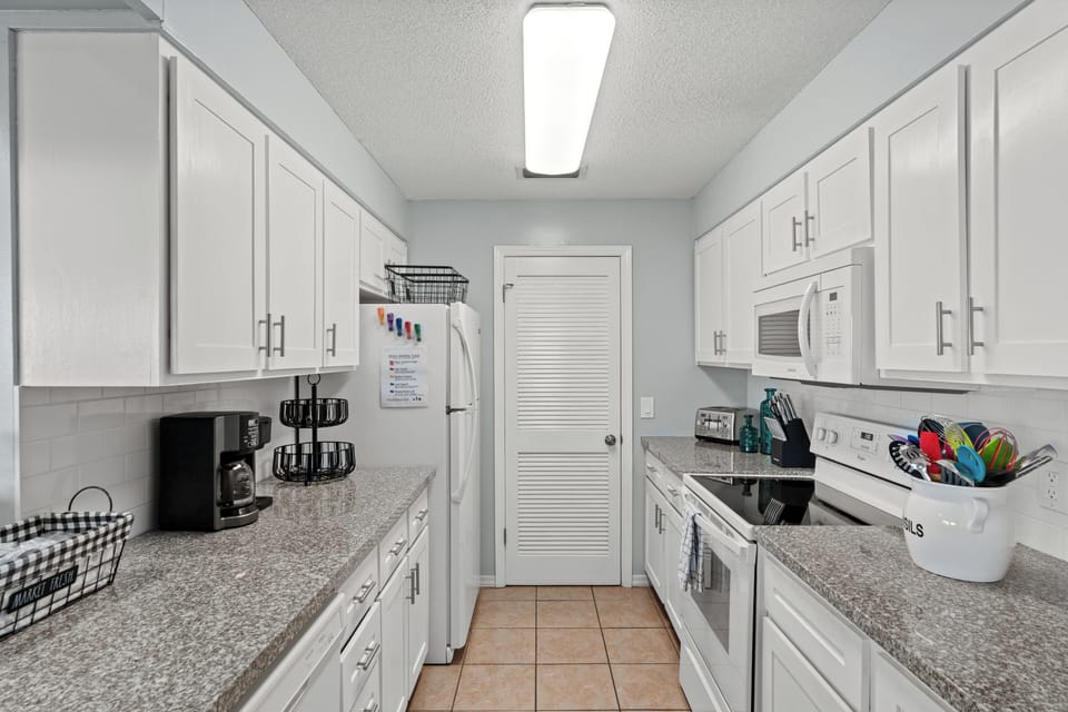 White gourmet kitchen.