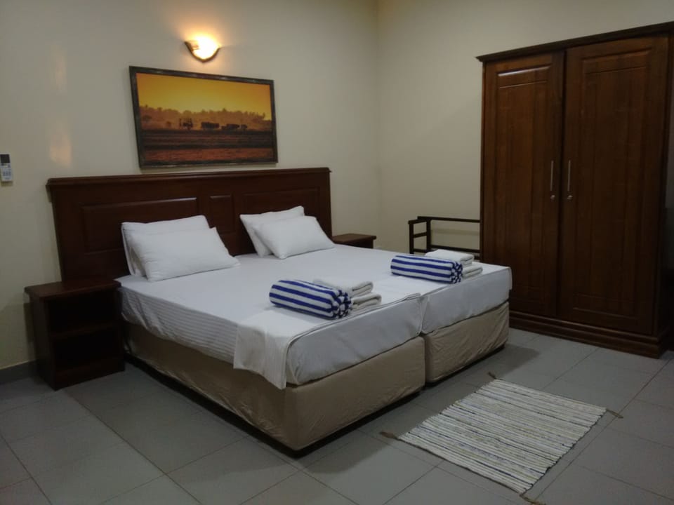 Deluxe Twin Room, Balcony, Sea View | 3 bedrooms, premium bedding, minibar, desk