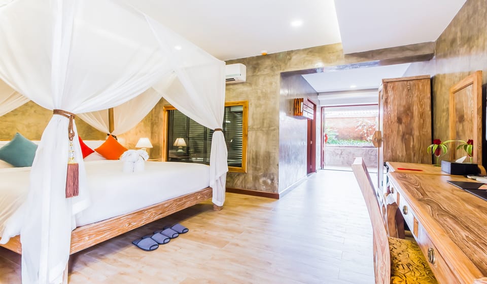 Deluxe Double Room | Premium bedding, in-room safe, individually decorated