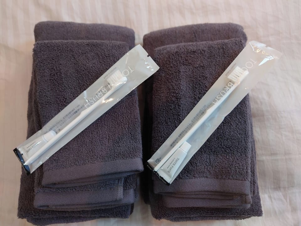 Bathroom amenities